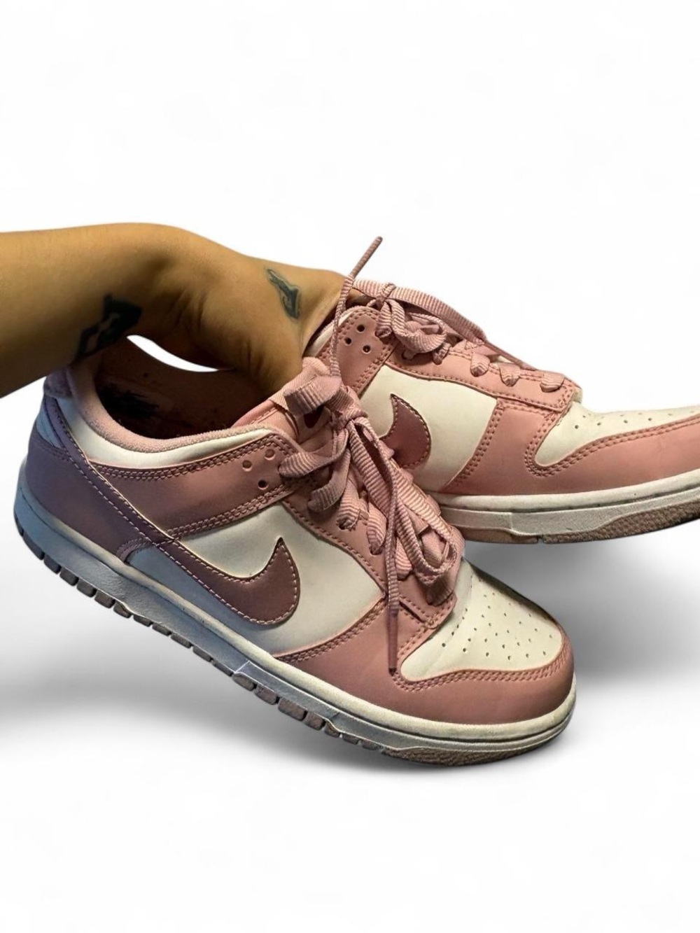 NIKE Pink Velvet Dunk Lows 🎀 Women’s 8 / Men’s / GS 6.5